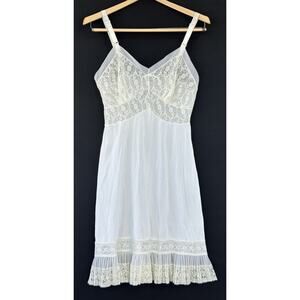 VTG Aristocrat Nylon Full Slip Hollywood Lace Women's Sz Small White